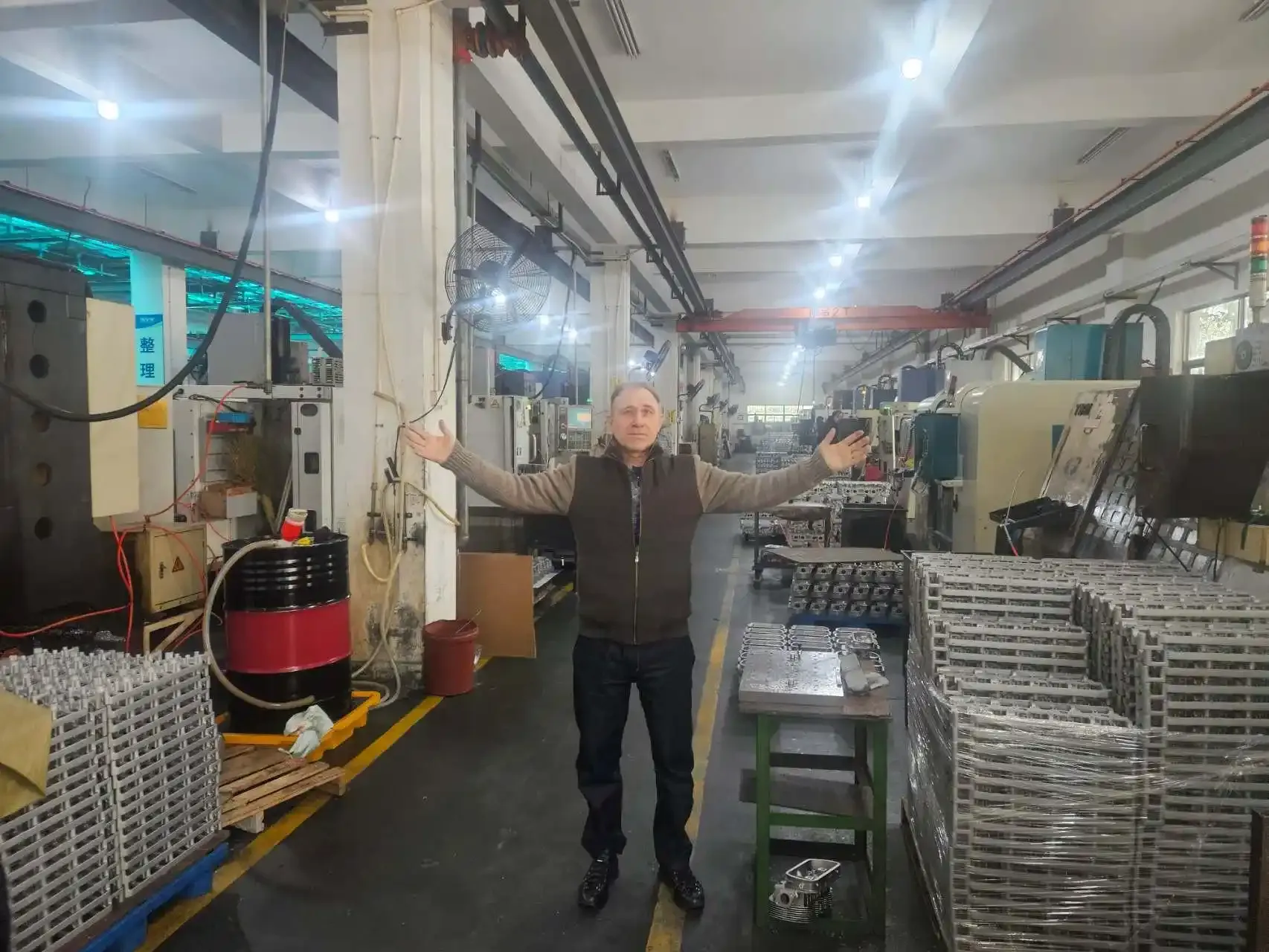 Linkteco_Russian partners visit factory workshop