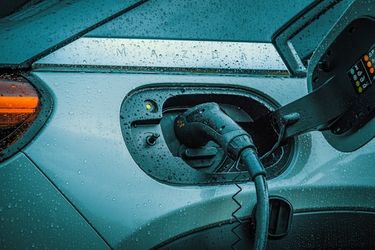 How Much Does a Home Charger for an Electric Car Cost