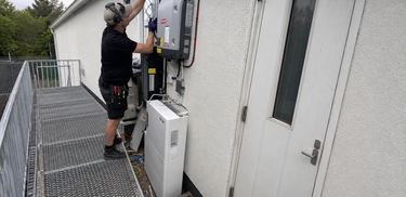 City of Zurich Battery Subsidy 2026: How to Size a 12 kW High-Voltage Home Storage System