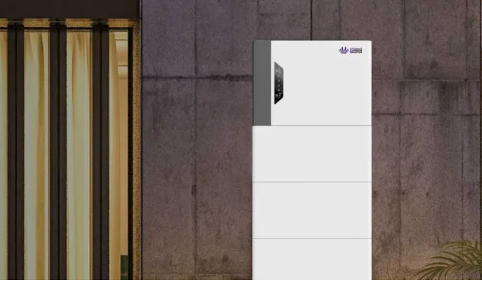 Ultimati Energie's hybrid inverter