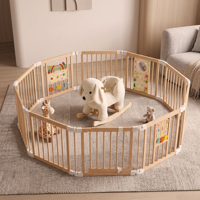 Labrador Plüsch-Rockier und Naturholz Baby-Spielzeug-Set | labebe®