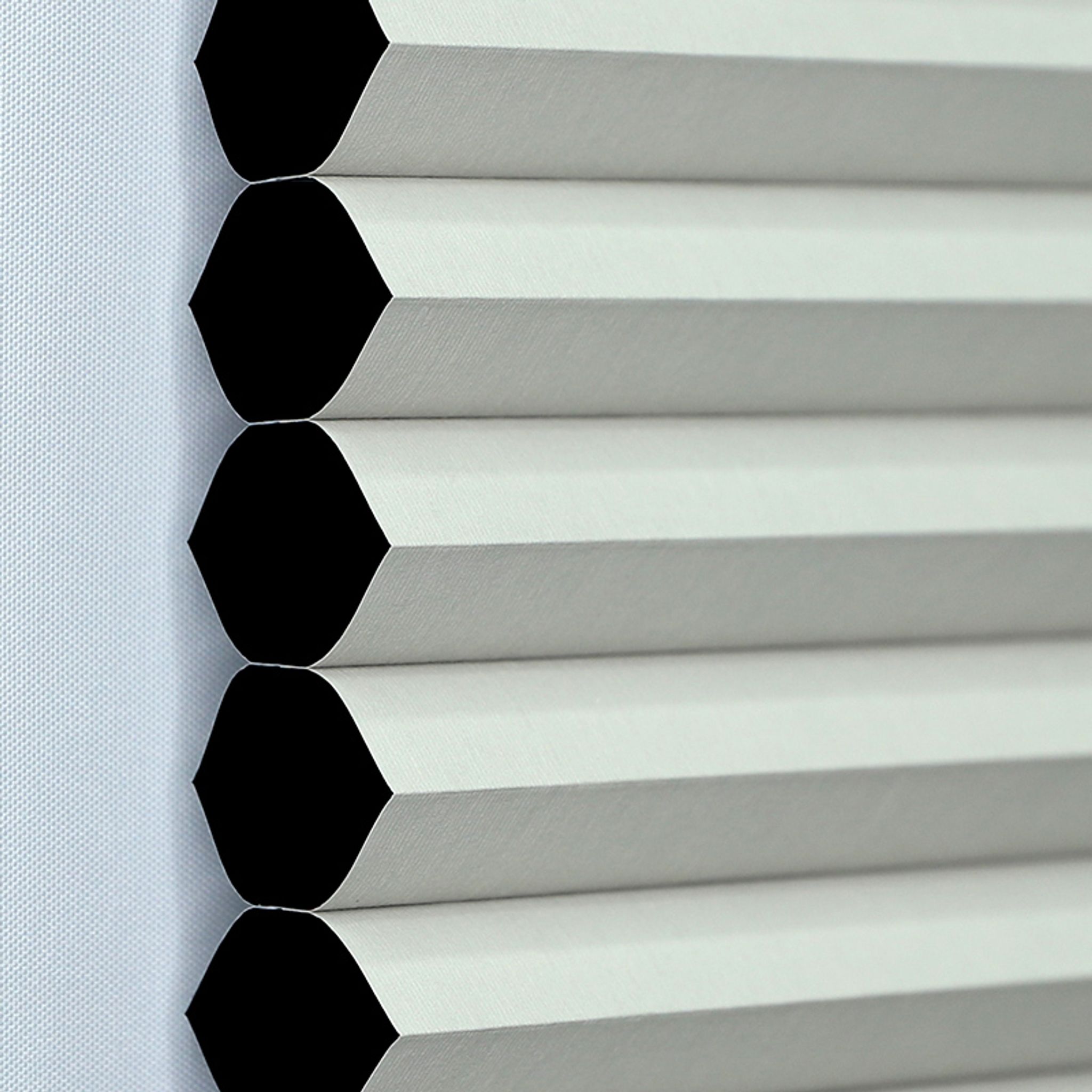 #7106 Beige (Blackout)