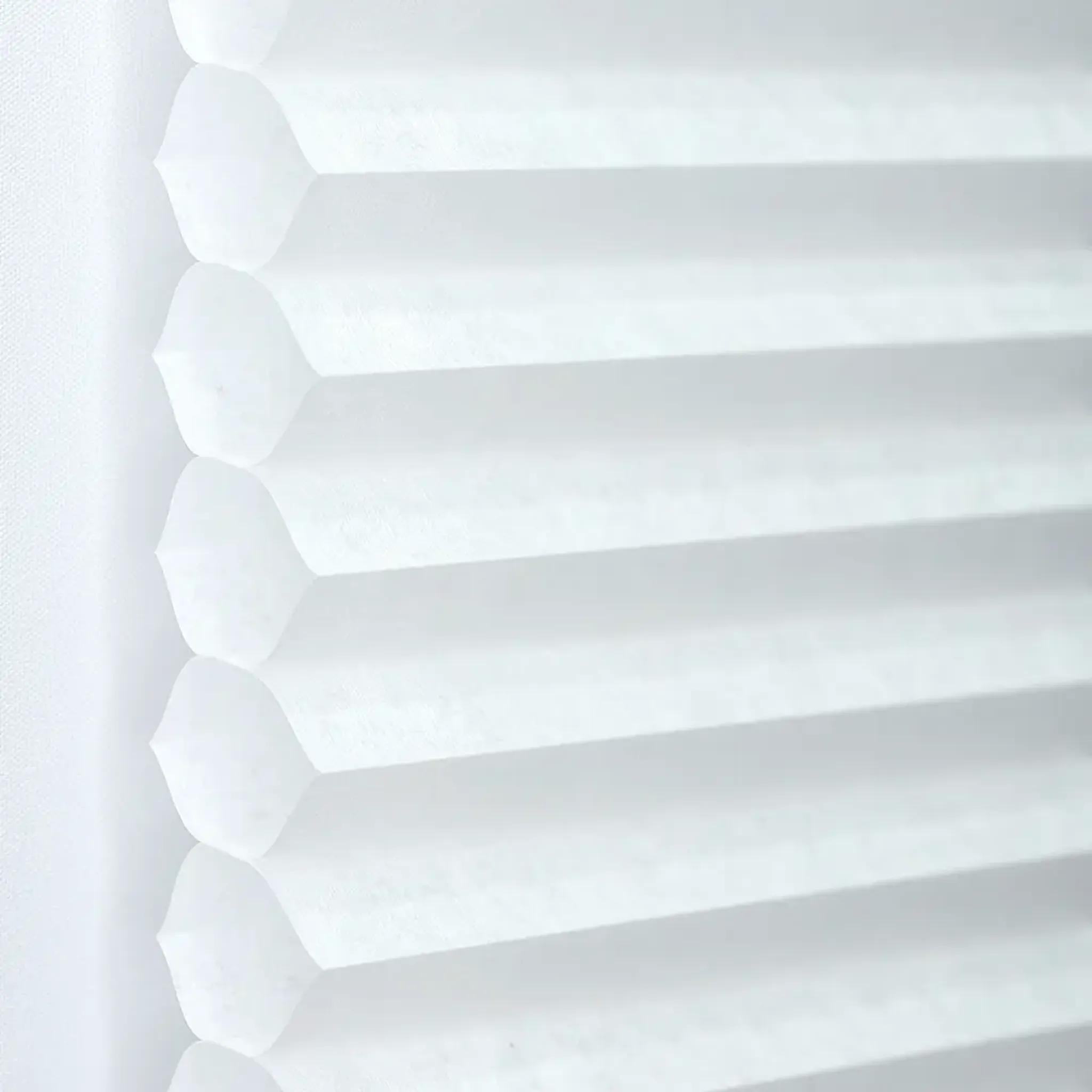 #7001 White