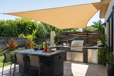 Shade Sail for Outdoor Kitchen: Design Ideas, Installation Tips