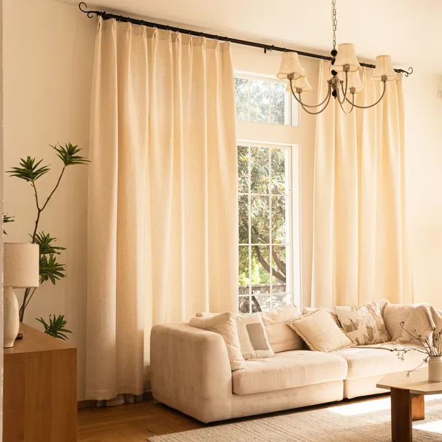 Rich Texture with Quiet Warmth