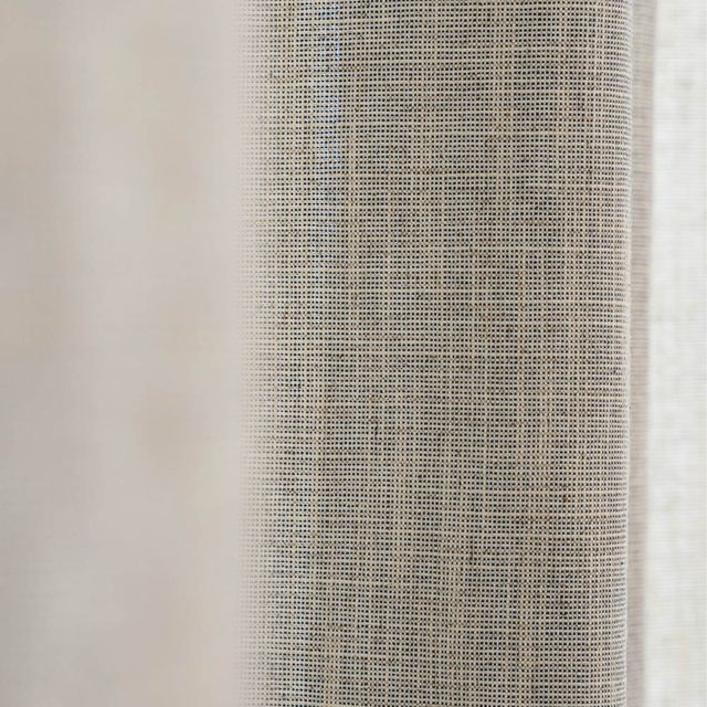 Light-Filled Texture with Luminous Airiness