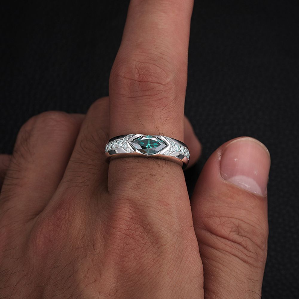 Solid 925 Sterling Silver Adjustable Green Moissanite Eye of Horus Ring for Men Women