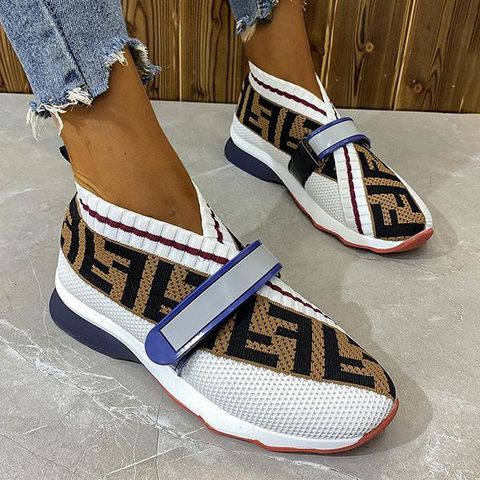 حذاء رياضي كاجوال من Marvelall Woen's Fashion Flat-Botto Flying Woven Velcro Mesh Casual Sneakers