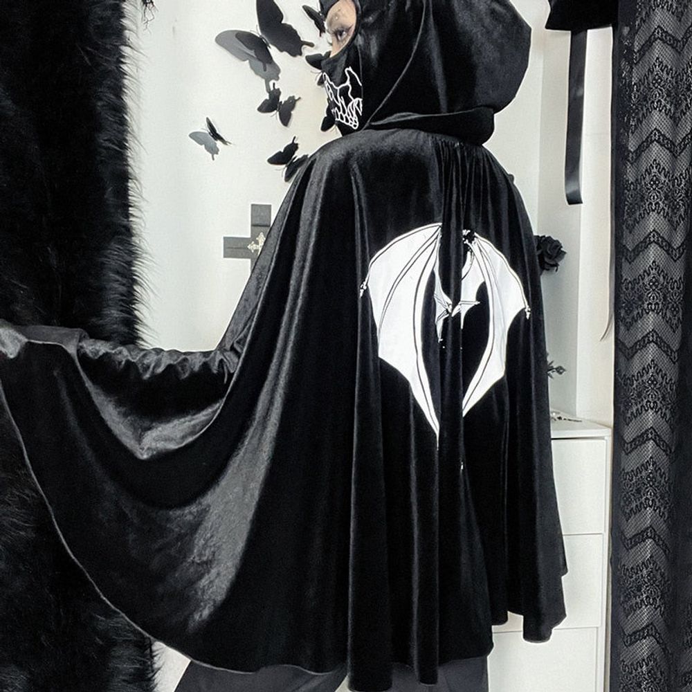 Halloween Bat Wings Print Velvet Cloak