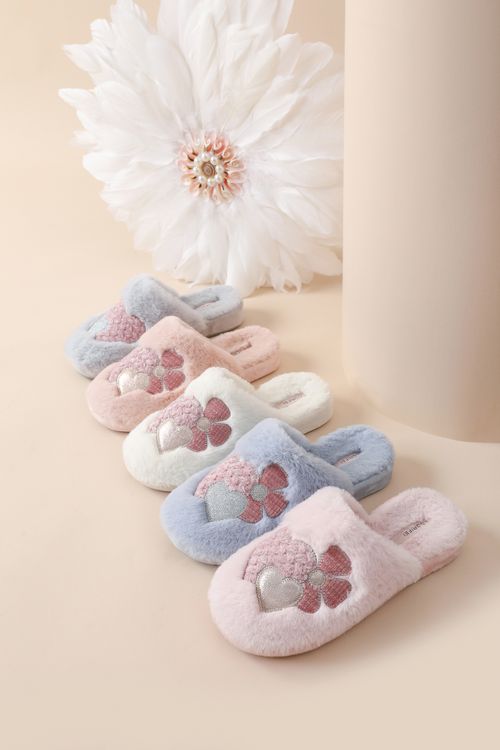 Fluffy Fabric Winter Indoor Slipper
