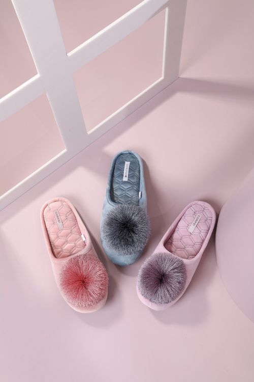 Silk Thread Pompoms Indoor Ballerina