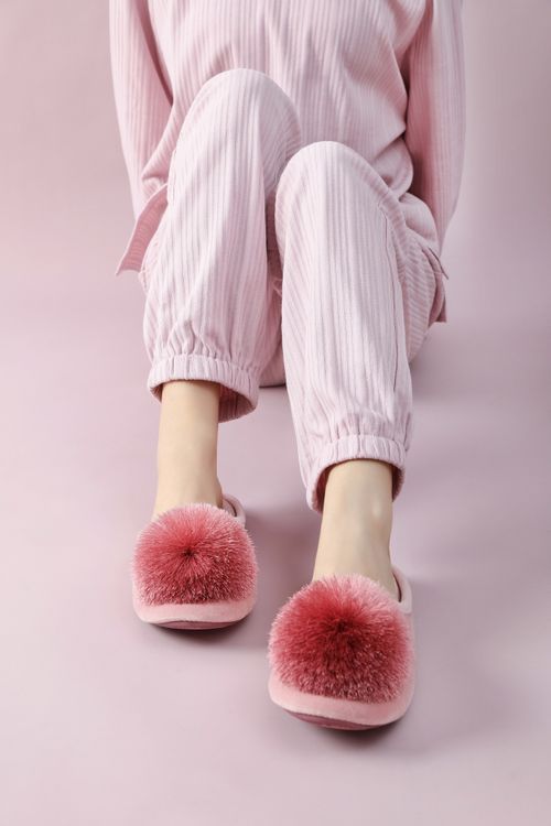 Silk Thread Pompoms Indoor Ballerina