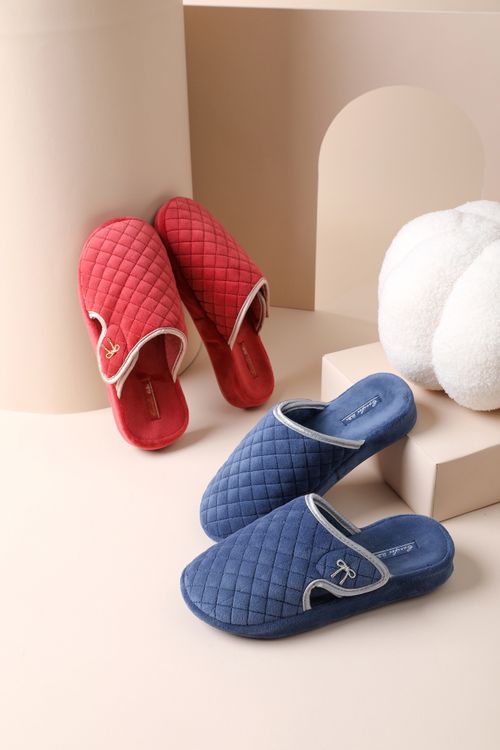 Plush Fabric Quilting Stitching Winter Slipper