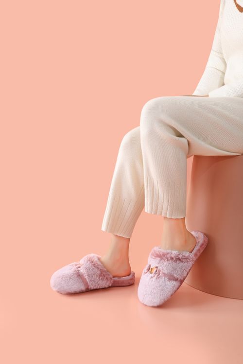 Fabric Warm Slipper with Heart Buckle