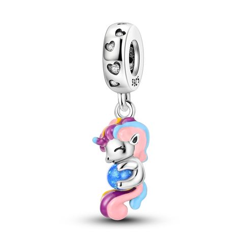 Pendentif licorne perlé