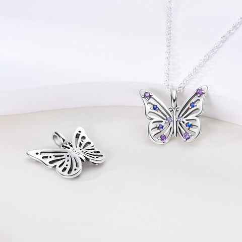 Blaue lila hohle Schmetterlings-Halskette