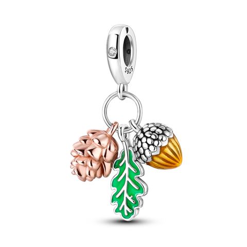 Pendentif Pignon de Pin et Noisette