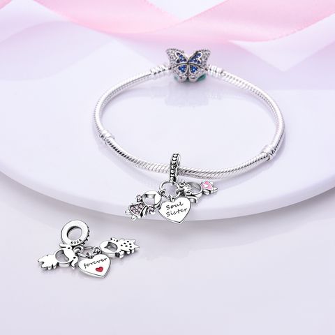 Sisters Love Pendant