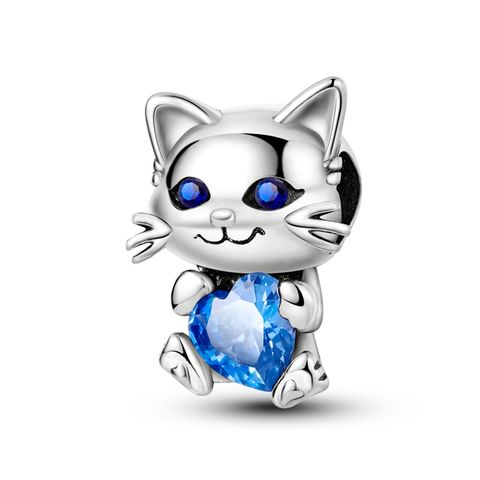 Cat Holding Heart Bead