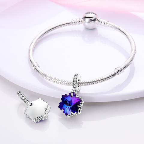 Pendentif flocon de neige violet