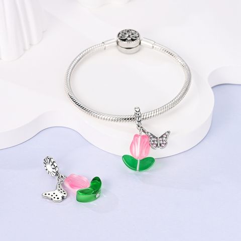 Colgante de tulipán mariposa esmaltada