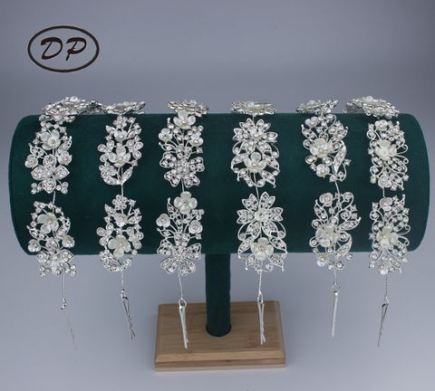 DP E-59 Legierung Strass Blumen Weißklee Stil Haarkette