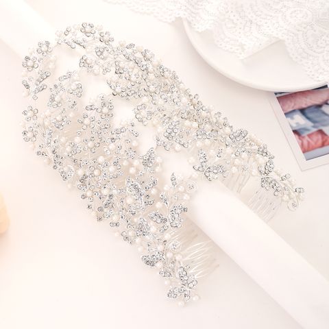 DP A-111 Catena a pettine a forcella con fiore di perla e strass in lega