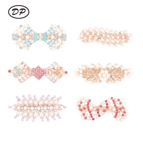 DP B-5078 Alloy colorido strass pérola laço forma geométrica grampo de cabelo