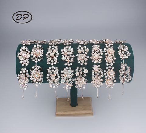 DP B-3978 Estilo de flor de mariposa de diamantes de imitación de aleación