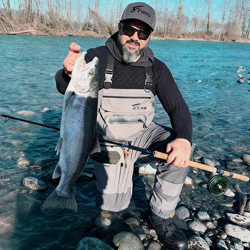 Комплект со скидкой: Забродные штаны 8Fans X-Back с системой шнуровки с вращающейся пряжкой и рыболовные забродные ботинки на резиновой подошве.