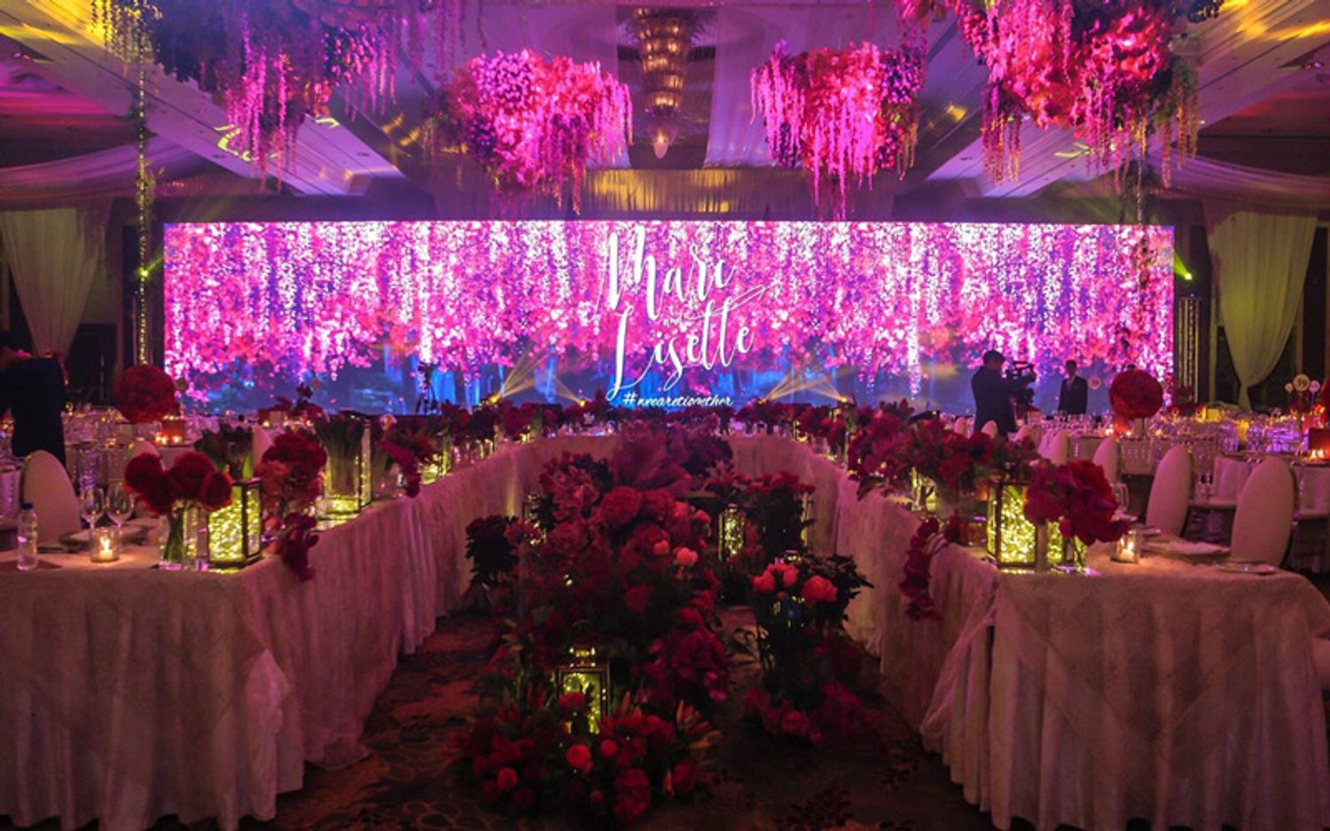 Luxurious wedding reception with a wide P391 LED display