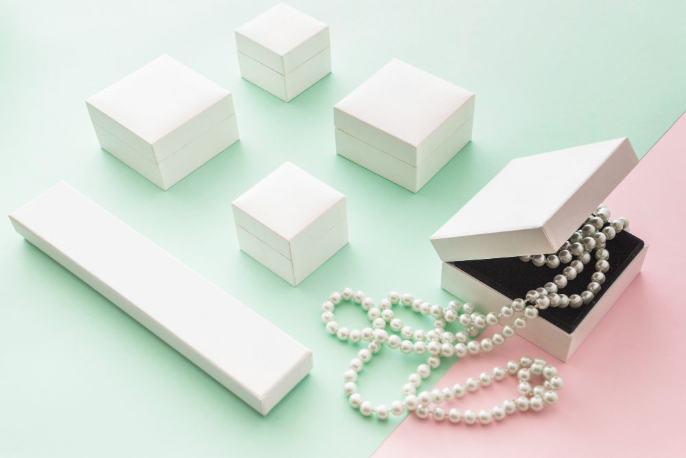 The Ultimate Guide: Best Way to Pack Necklaces for a Move