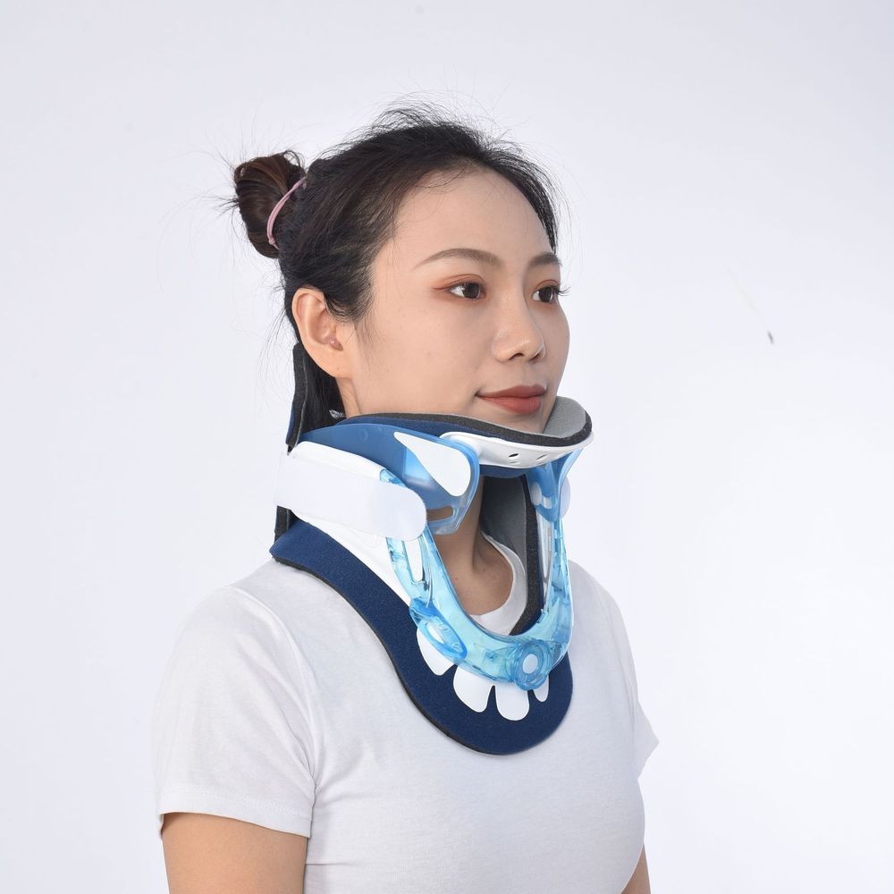 Adjustable height polymer plastic cervical collar Convenient and portable Fixed cervical collar