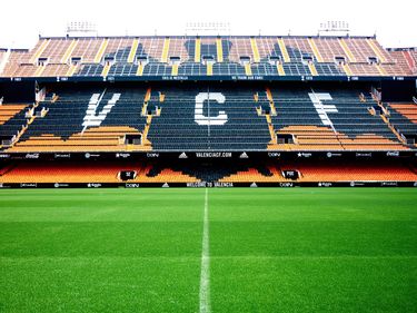 What Kind of Lights Are Used in Stadiums