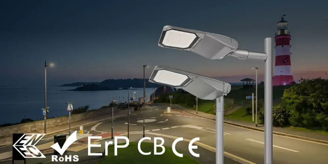 Infralumin LED street light for road projects