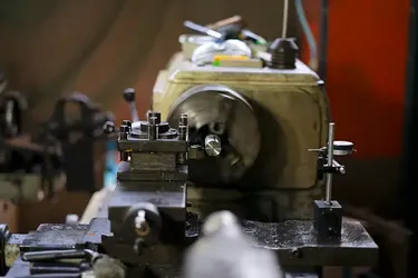 How Many Tools Are Used in Lathe Machine