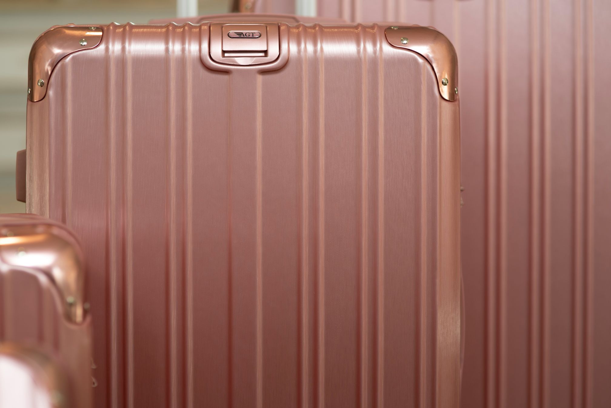 polypropylene vs best polycarbonate suitcase