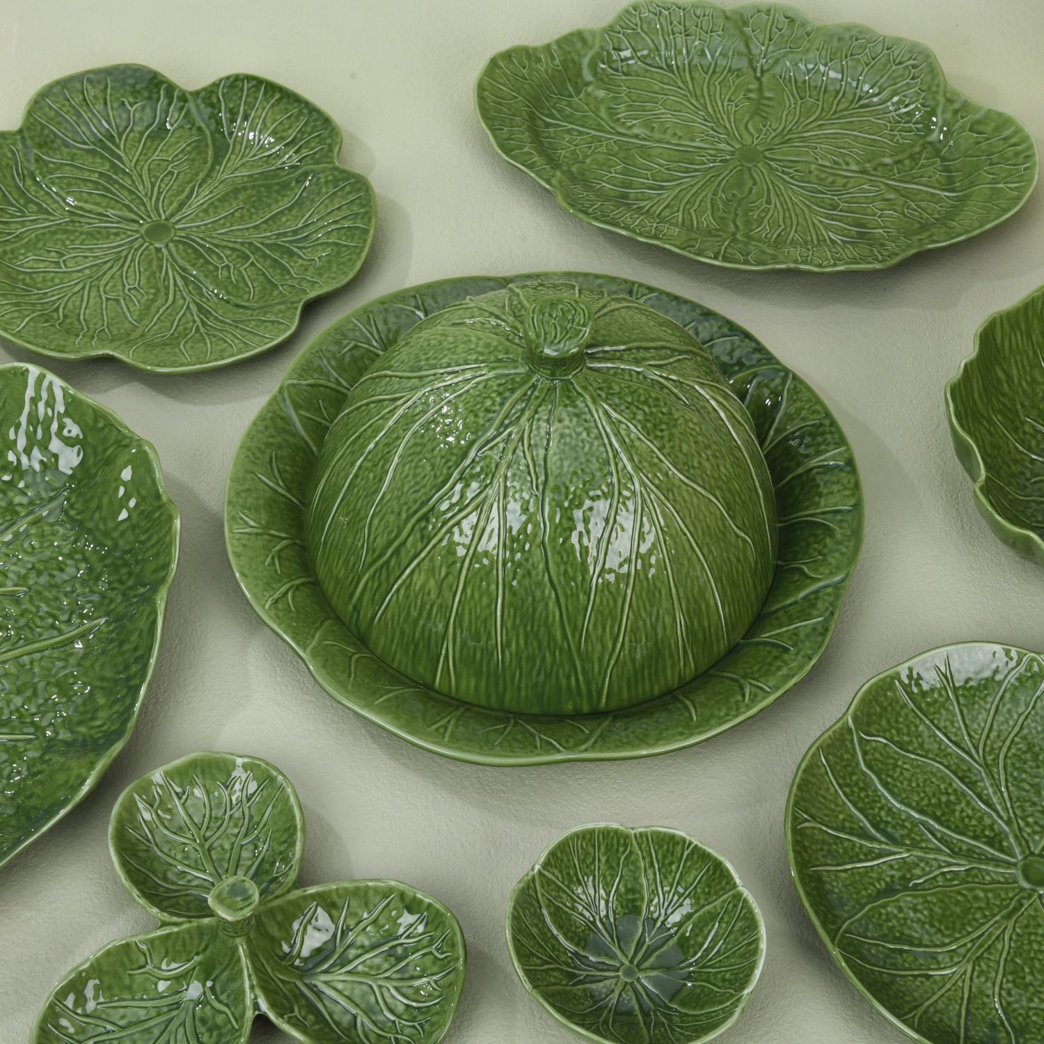 Magnoble green Cabbage Leaf Dinner Serving Plates and Soup Tureen