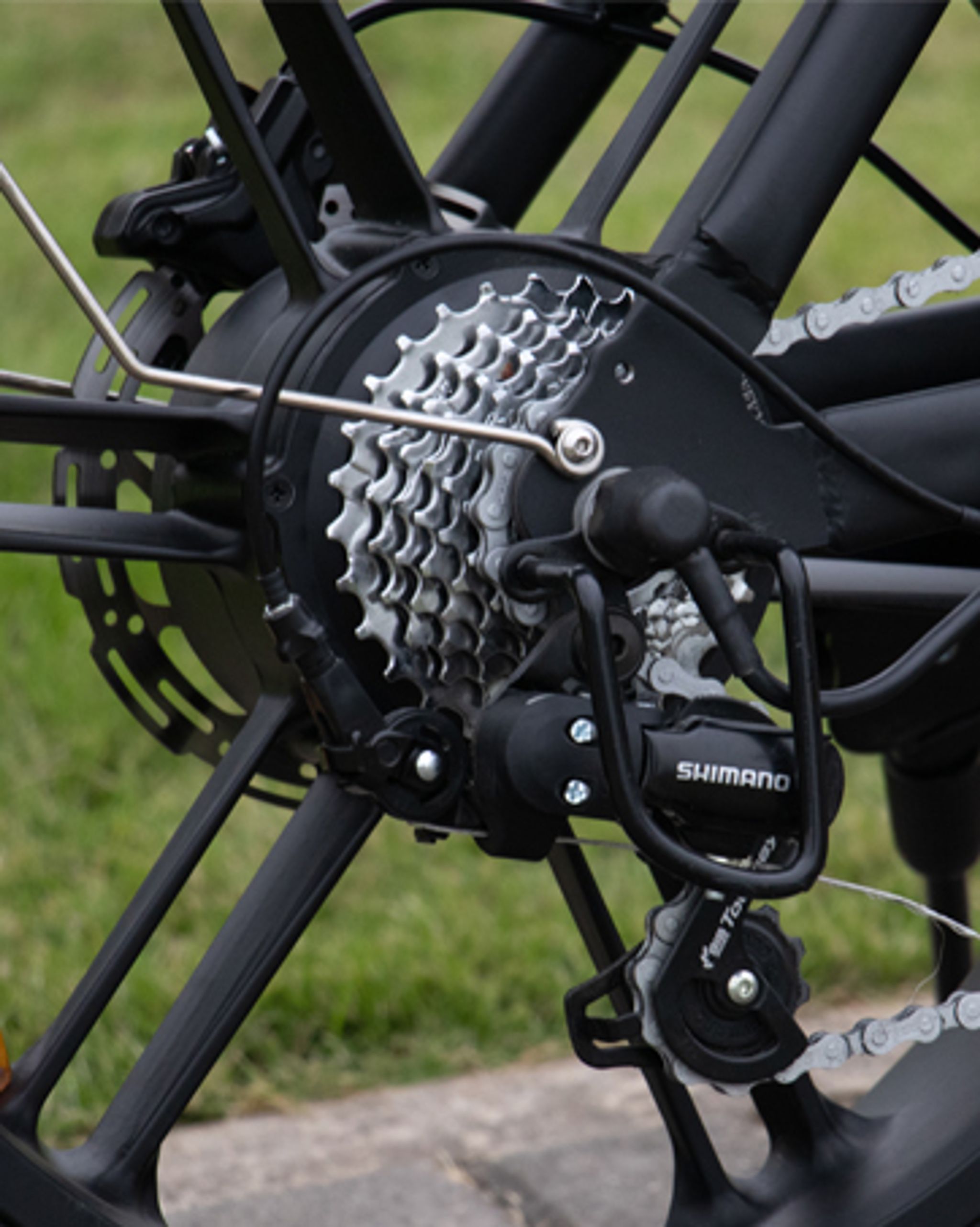 close-up view of gear system of Movcan V50  fat tire electric mountain bikes