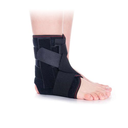 足首の捻挫用足首サポートブレース足底筋膜炎の緩和足のアーチサポート腓骨筋腱炎の緩和