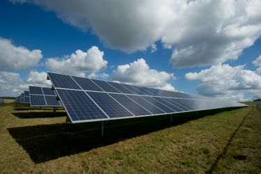 Do Solar Panels Always Need Solar Battery Storage