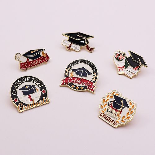 Metal suave esmalte Regalia Cap solapa Pin graduado Doctor sombrero insignia graduación Doctor broche para gorro regalo