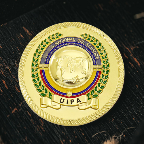 China Manufacturer Wholesale 3D Challenge Coins for Souvenir Hard Enamel Challenge Coin