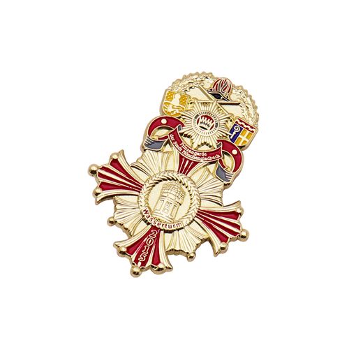 High Quality Factory Design Metal Enamel Pin Custom Peerage Logo Gold Plating Souvenir Award Brooch Lapel Pin