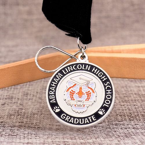 Manufacturer Design Custom Metal Medal Custom Logo Die Casting Enamel Engraving Graduation Souvenir Medal Holder