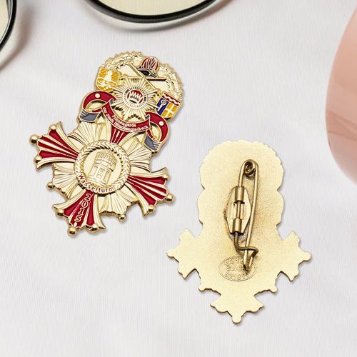 Manufacturer Custom 3d Badge Lapel Brooch Souvenir Carnival Collection Badge Soft And Hard Custom Enamel Pin