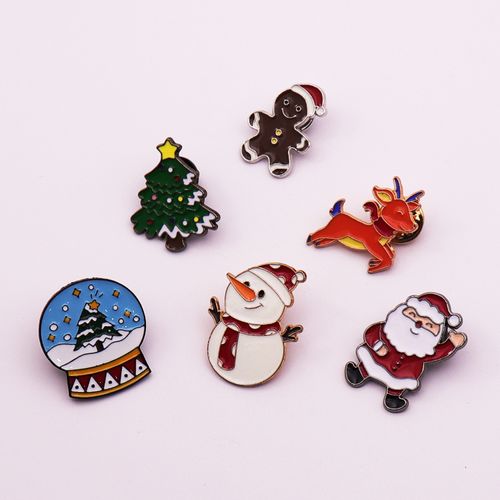 Aangepaste Kerstmis schattige kristallen bol kerstboom broches en spelden badge groothandel zachte harde metalen souvenirs emaille revers speld