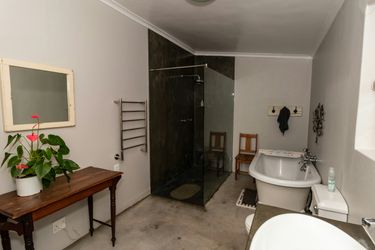 How to Fit a Square Shower Enclosure