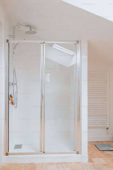 Hinged Shower Door vs Sliding