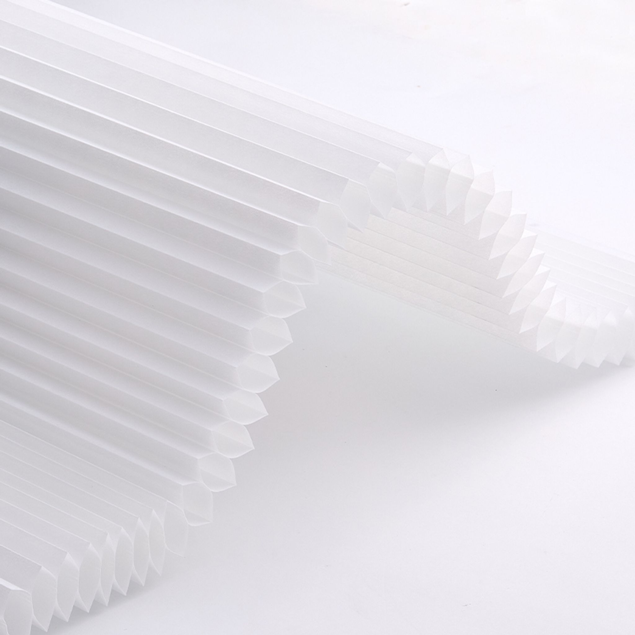White HS013801